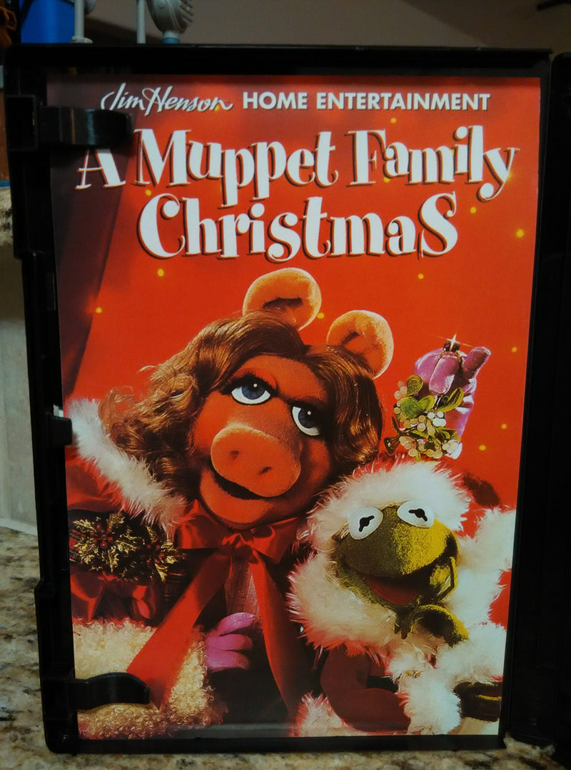 A Muppet Family Christmas (Bilingual)