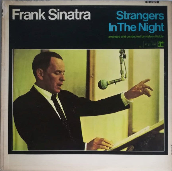 Frank Sinatra / Strangers In The Night - LP Used