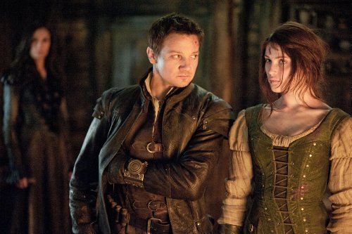 Hansel and Gretel: Witch Hunters (Bilingual)